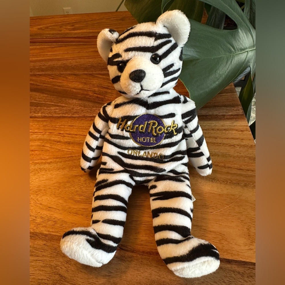 Hard Rock Hotel Orlando Zebra Bear Beanie Plush Limited Edition 8” Attached Tags